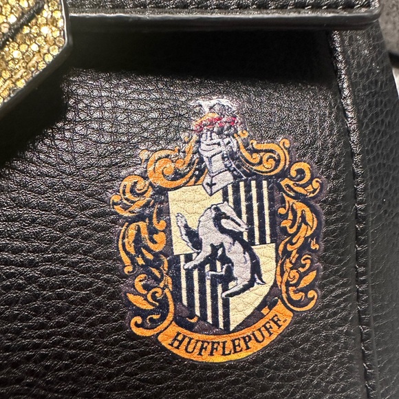 Preowned Danielle Nicole Hufflepuff Harry Potter Mini Backpack - Picture 7 of 16